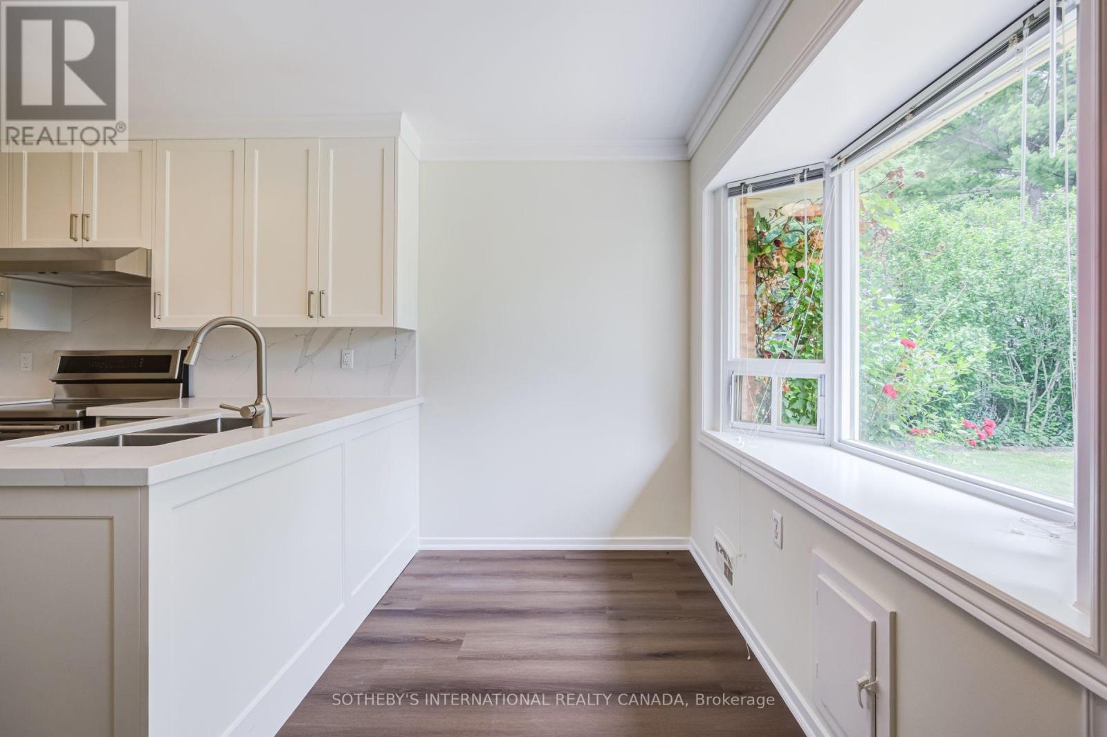 25 Abinger Crescent, Toronto, Ontario  M9B 2Y4 - Photo 16 - W13540072