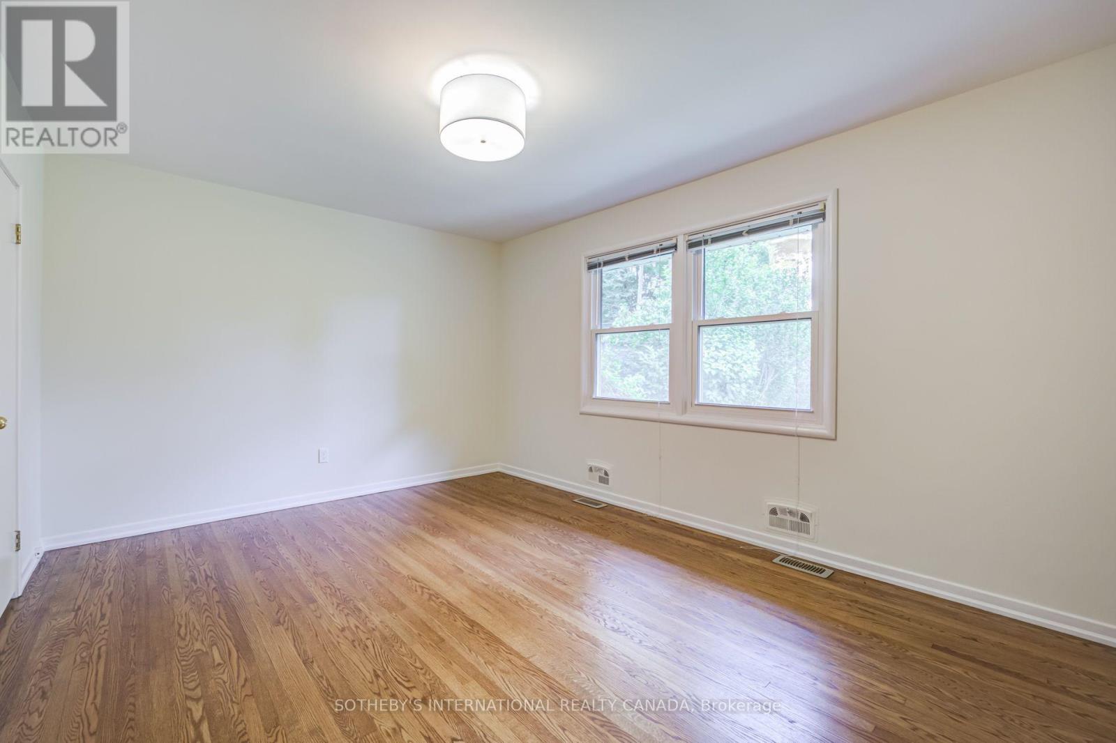 25 Abinger Crescent, Toronto, Ontario  M9B 2Y4 - Photo 24 - W13540072