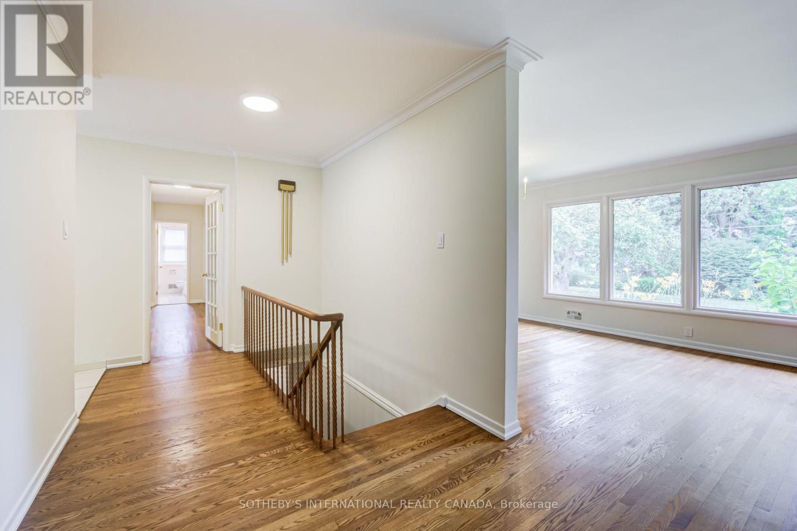 25 Abinger Crescent, Toronto, Ontario  M9B 2Y4 - Photo 6 - W13540072