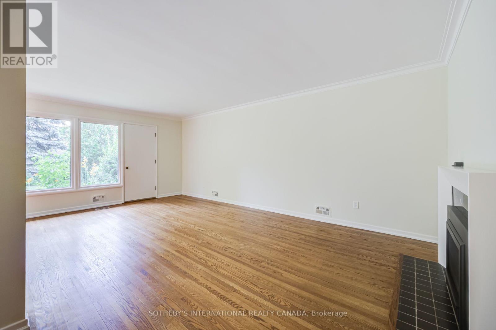 25 Abinger Crescent, Toronto, Ontario  M9B 2Y4 - Photo 7 - W13540072