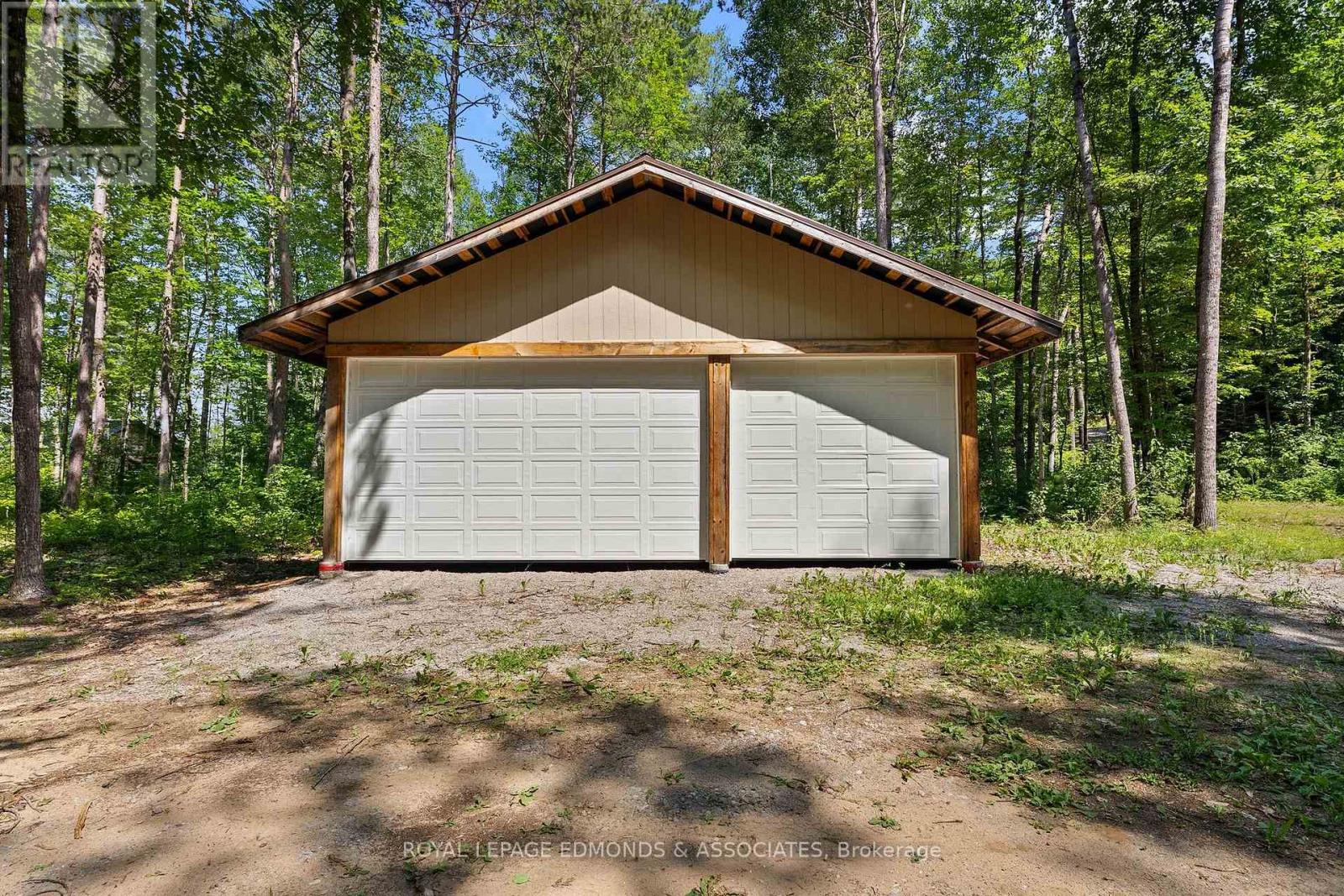 290 Hennessy Trail, Whitewater Region, Ontario  K0J 2L0 - Photo 11 - X13074384