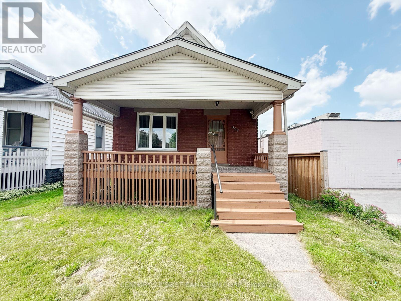 827 QUEBEC STREET, London East, Ontario