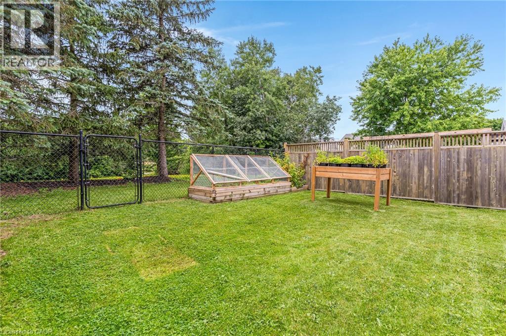 532 Red River Drive, Waterloo, Ontario N2T 2B7 - Photo 42 - 40845021