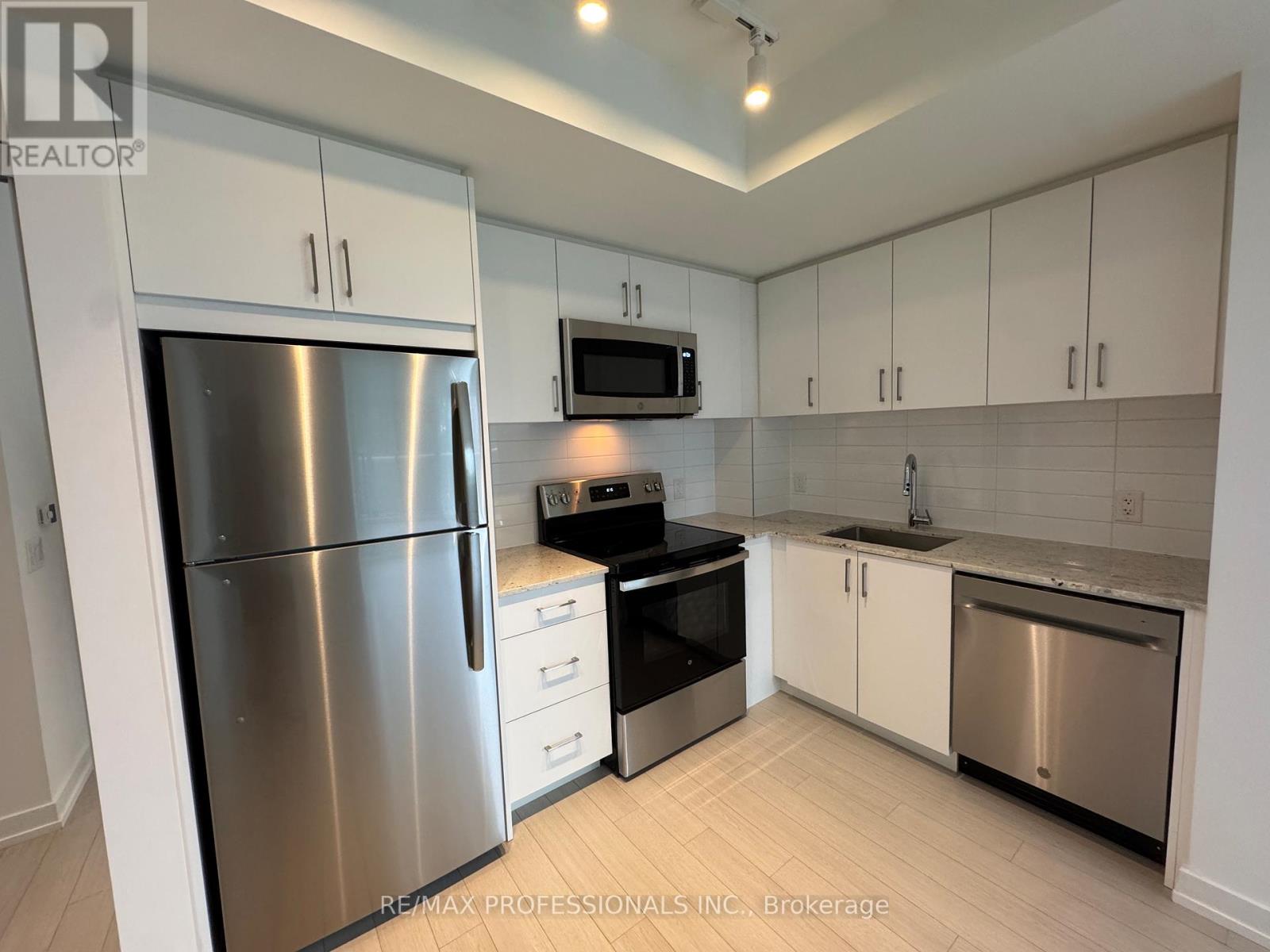 502 - 4010 Eglinton Avenue W, Toronto, Ontario  M9P 1A6 - Photo 7 - W13528300
