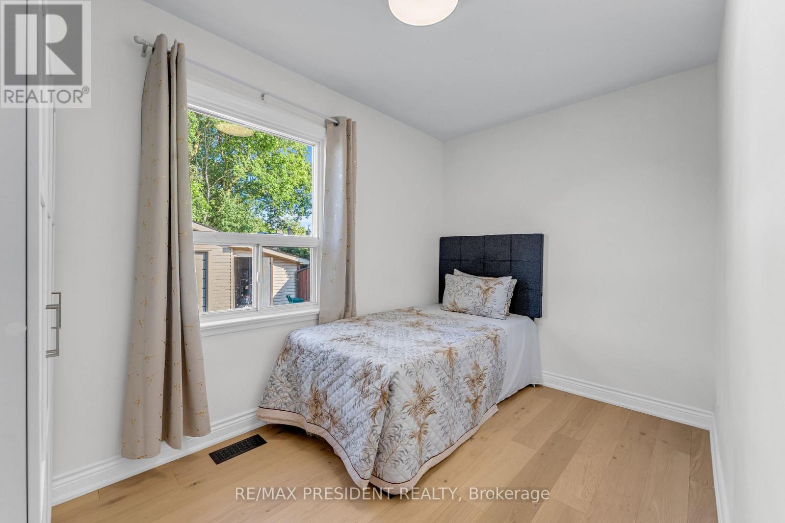 163 Prince Charles Drive, Halton Hills, Ontario  L7G 3W1 - Photo 17 - W13538288