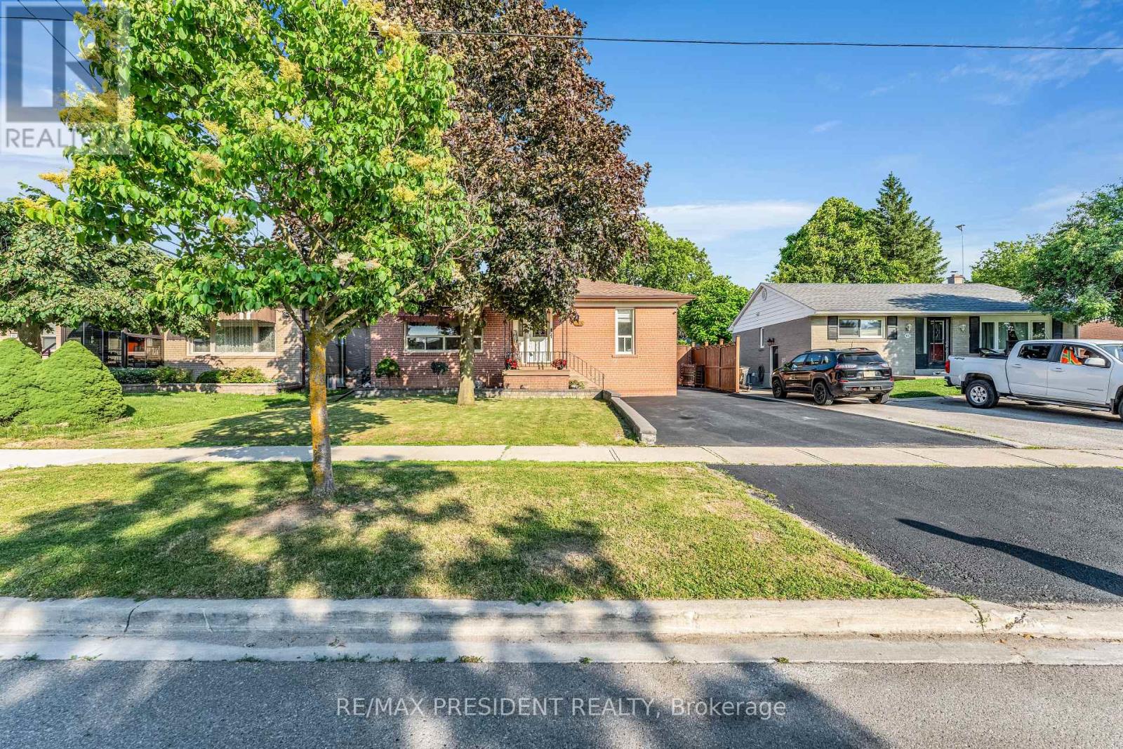 163 PRINCE CHARLES DRIVE, Halton Hills, Ontario