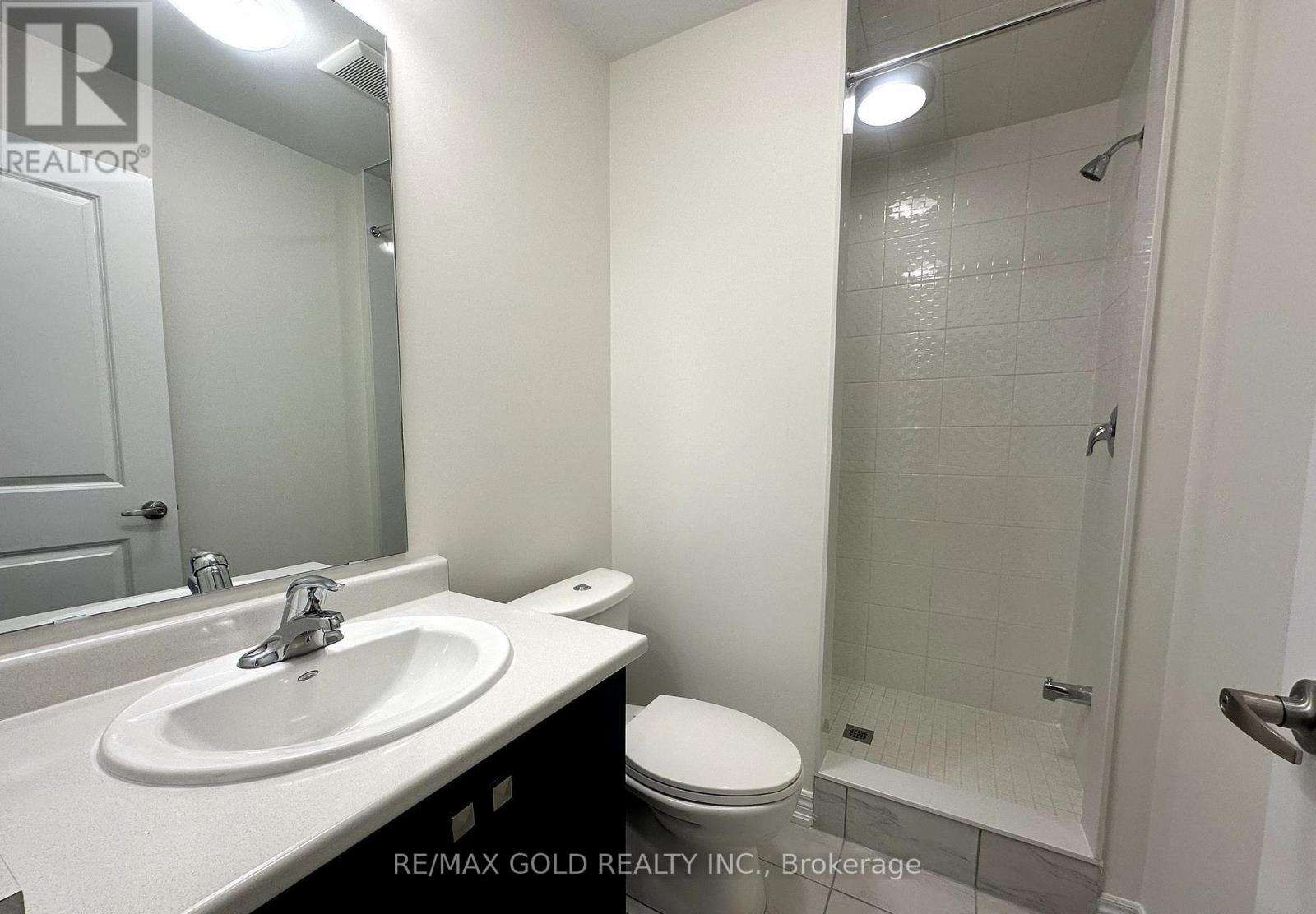 147 Broadacre Drive, Kitchener, Ontario  N2R 0S5 - Photo 15 - X13236668