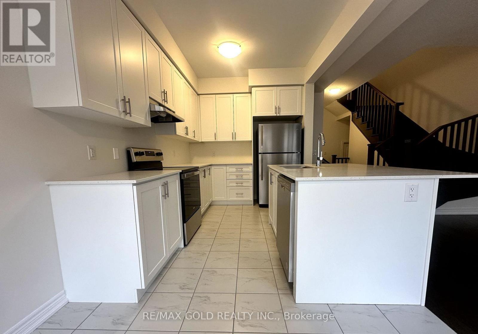 147 Broadacre Drive, Kitchener, Ontario  N2R 0S5 - Photo 6 - X13236668