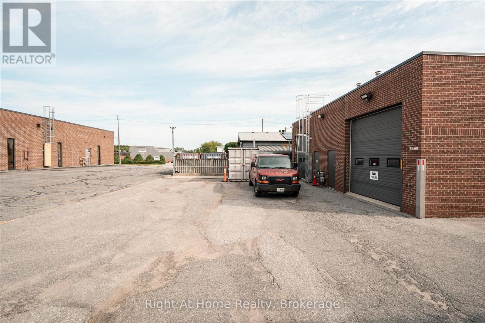 630 Euclid Street, Whitby, Ontario  L1N 5C2 - Photo 18 - E13540138