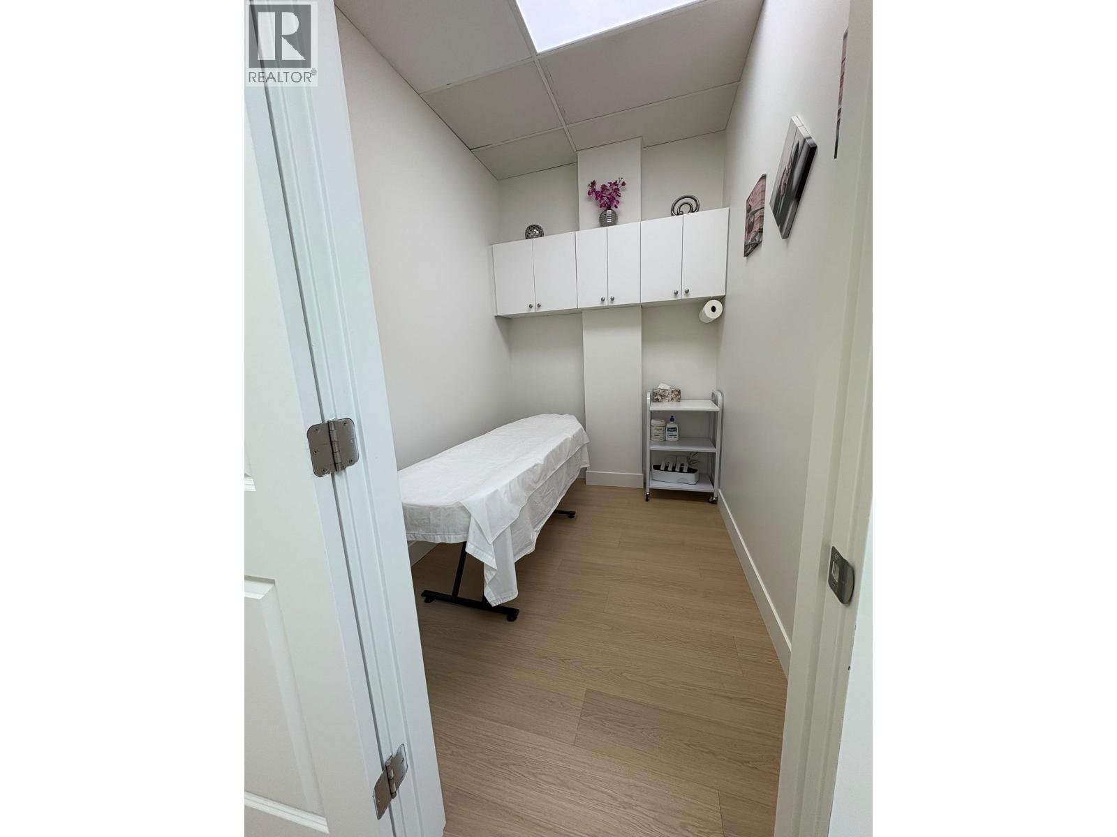 22357 Lougheed Highway, Maple Ridge, British Columbia  V2X 2T3 - Photo 9 - C8079487