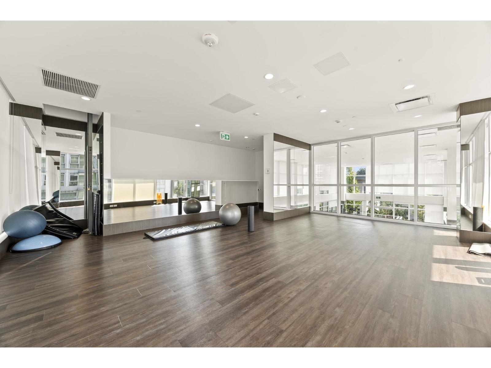 914 13350 Central Avenue, Surrey, British Columbia  V3T 0S1 - Photo 11 - R3143697