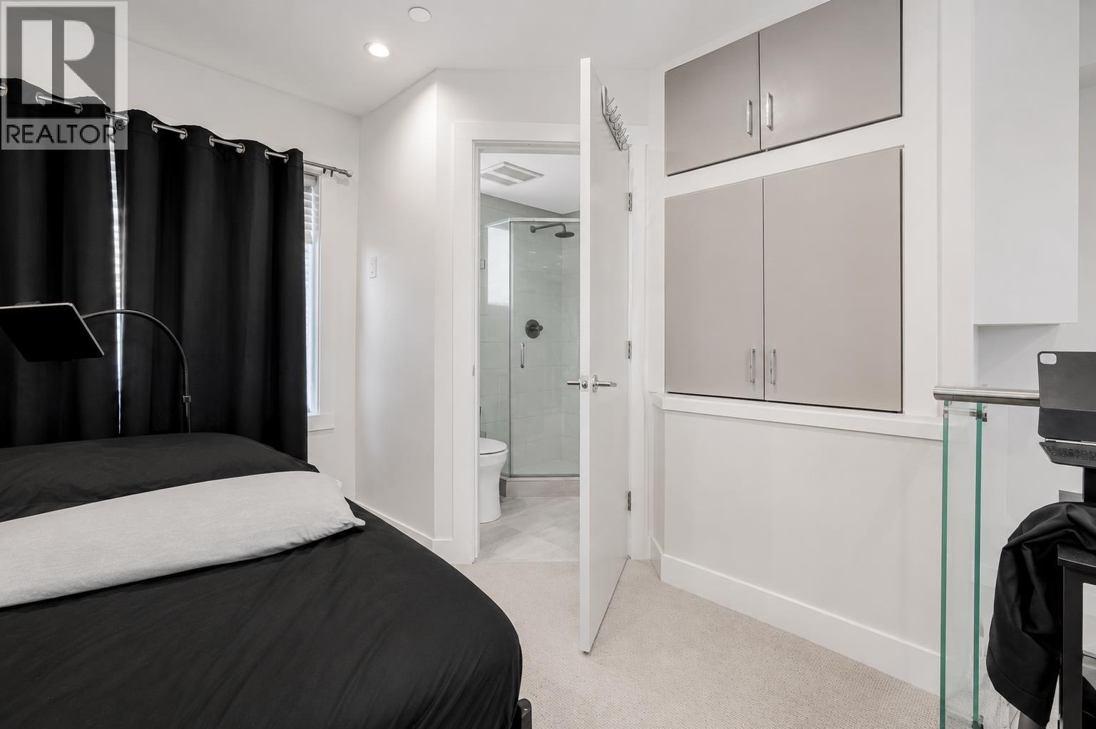2412 Dundas Street, Vancouver, British Columbia  V5K 1P6 - Photo 11 - R3139967