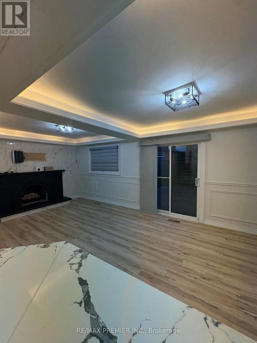 Lower Level - 21 Avon Crescent, Vaughan, Ontario  L4L 1H4 - Photo 6 - N13539700
