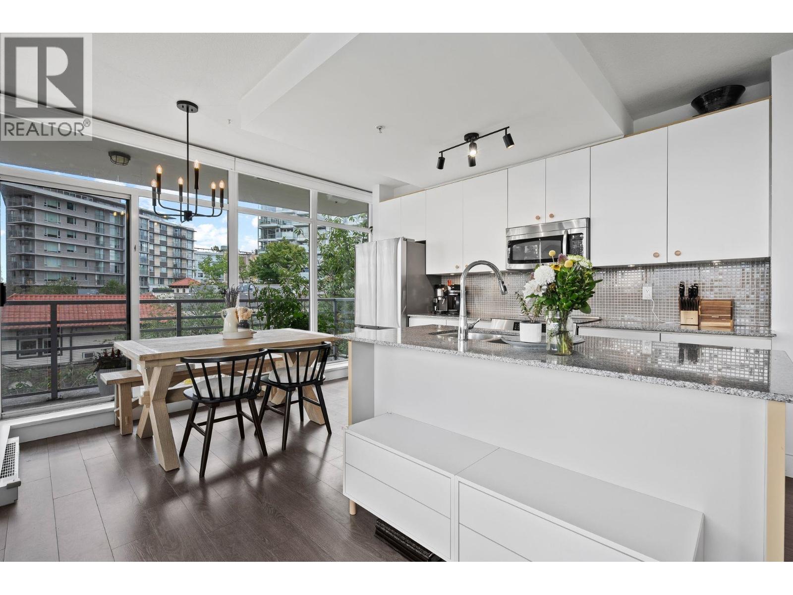 311 298 E 11th Avenue, Vancouver, British Columbia  V5T 4V9 - Photo 3 - R3144225