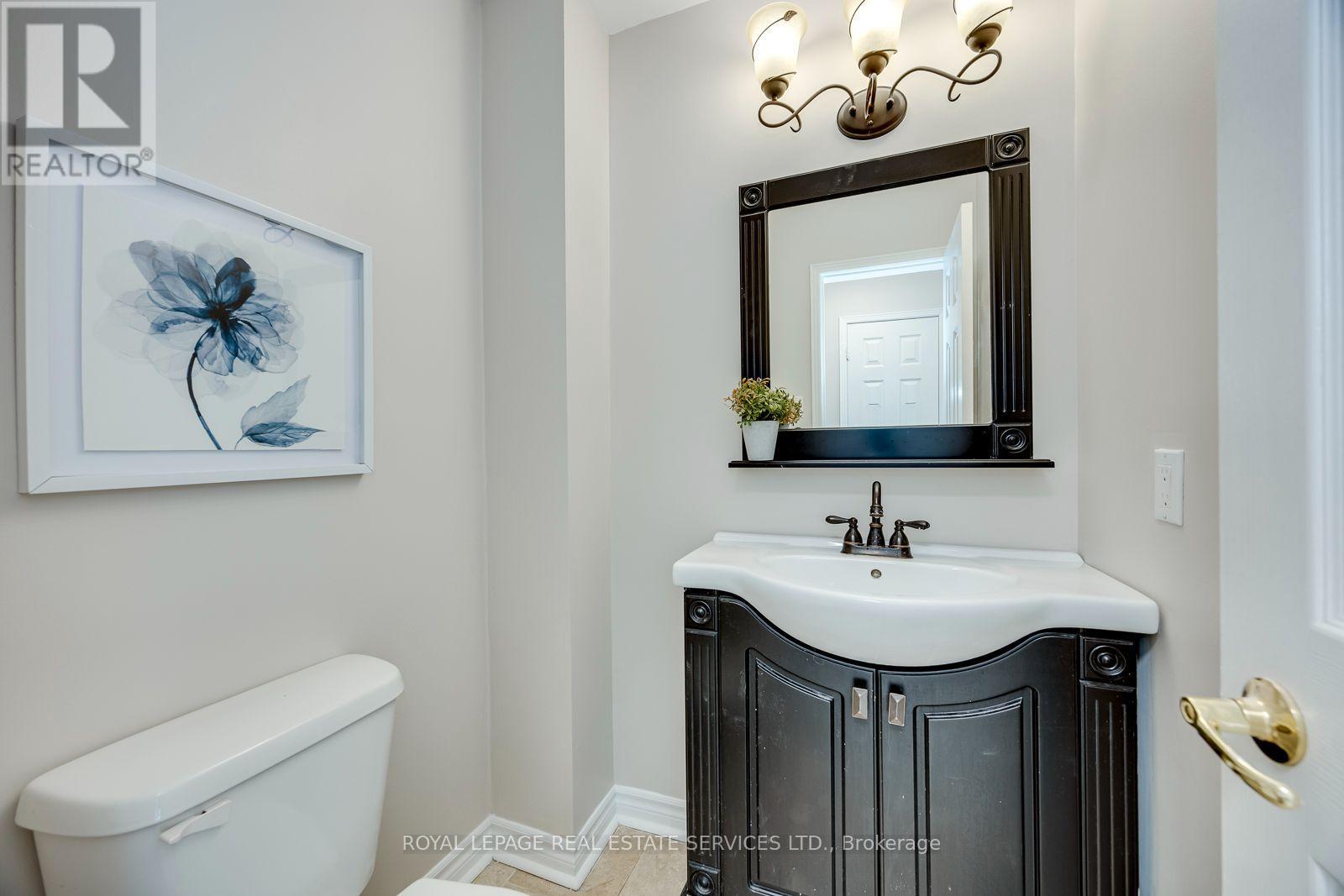 6121 Leeside Crescent, Mississauga, Ontario  L5M 5K7 - Photo 17 - W13539570