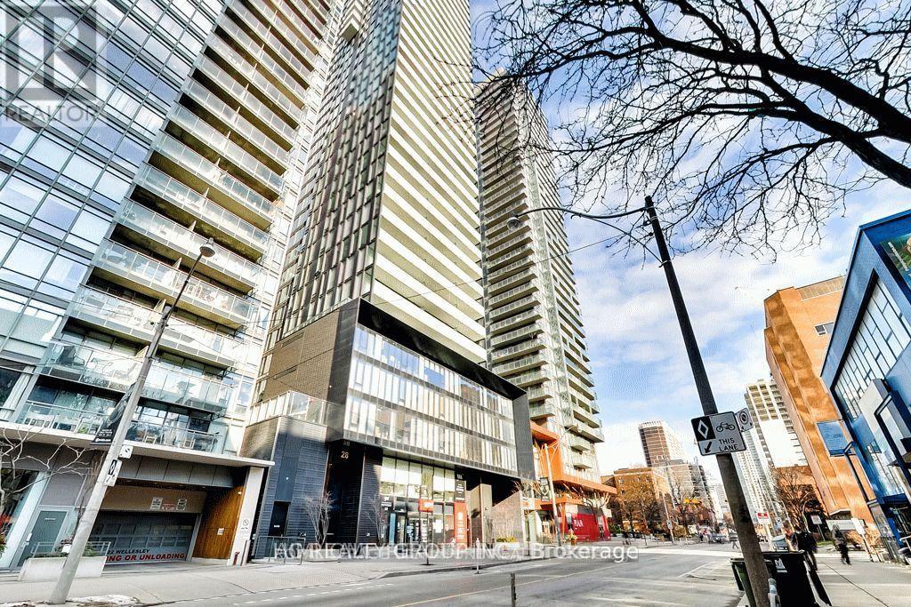 1702 - 28 WELLESLEY STREET E, Toronto (Church-Yonge Corridor)