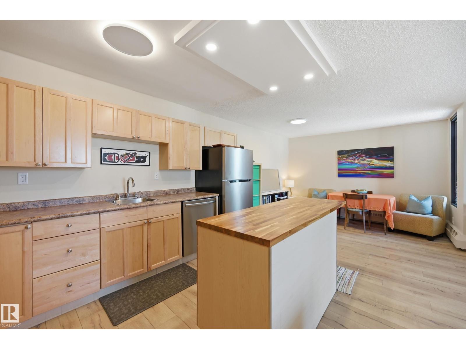 #601 10125 109 St NW, Edmonton, Alberta  T5J 3P1 - Photo 4 - E4497699