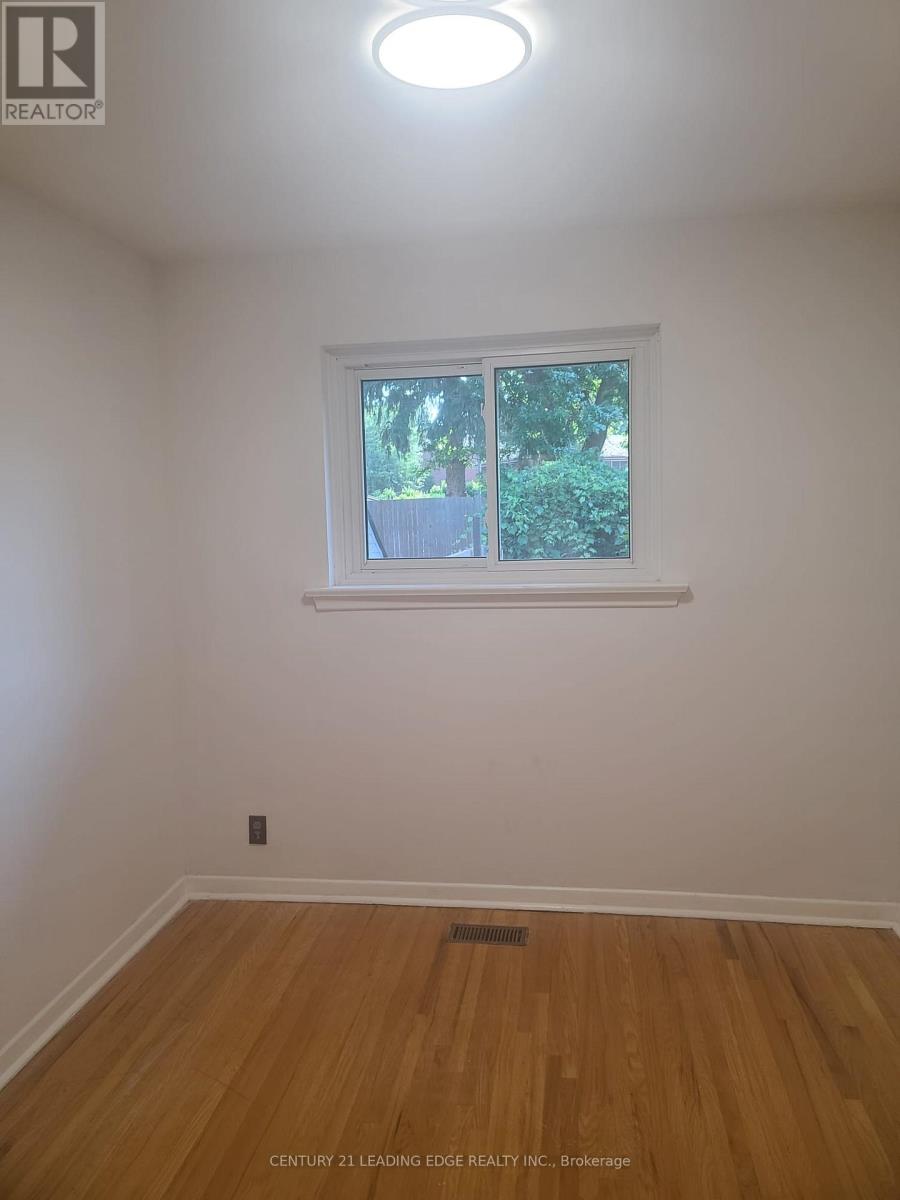 Main Floor - 108 Rochman Boulevard, Toronto, Ontario  M1H 1S2 - Photo 11 - E13540262