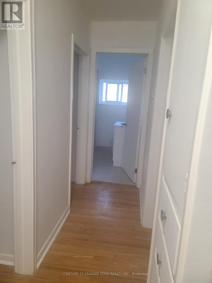 Main Floor - 108 Rochman Boulevard, Toronto, Ontario  M1H 1S2 - Photo 13 - E13540262
