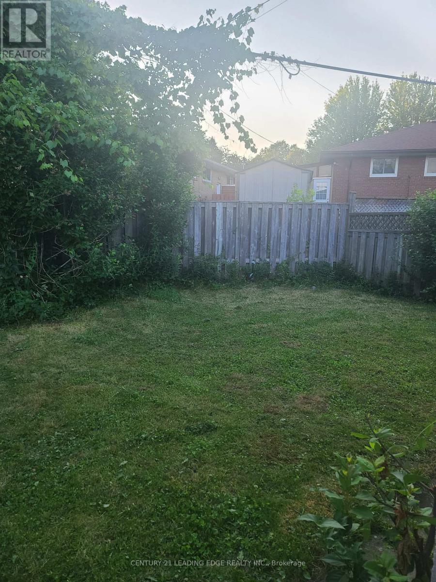Main Floor - 108 Rochman Boulevard, Toronto, Ontario  M1H 1S2 - Photo 4 - E13540262