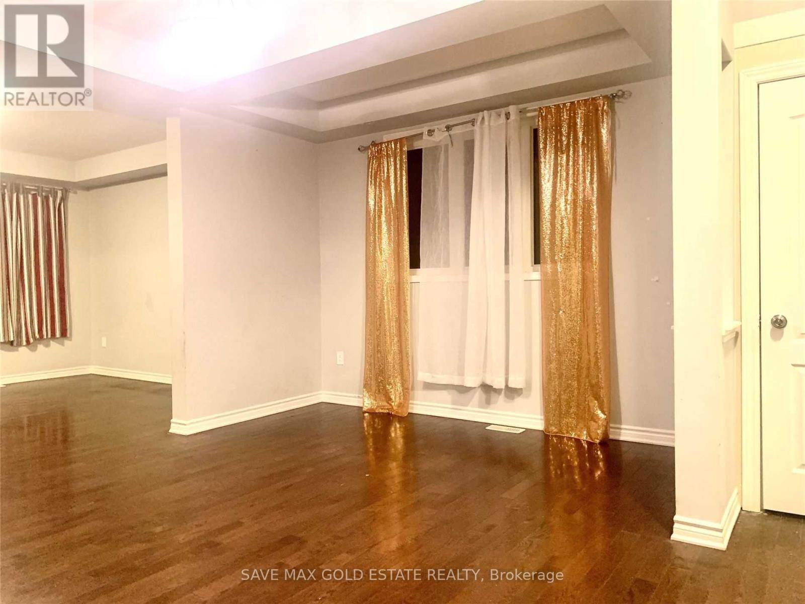 Upper - 9 Troyer Street, Brampton, Ontario  L7A 4T4 - Photo 5 - W13540252