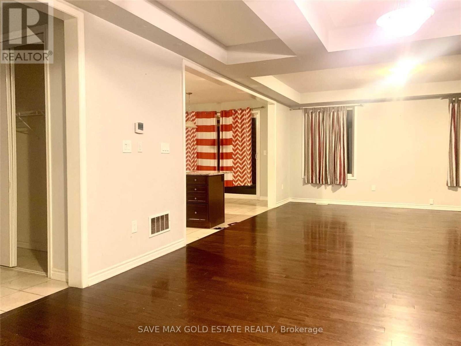 Upper - 9 Troyer Street, Brampton, Ontario  L7A 4T4 - Photo 7 - W13540252