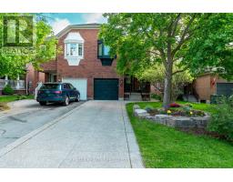 46 HARNESWORTH CRESCENT, Hamilton, Ontario