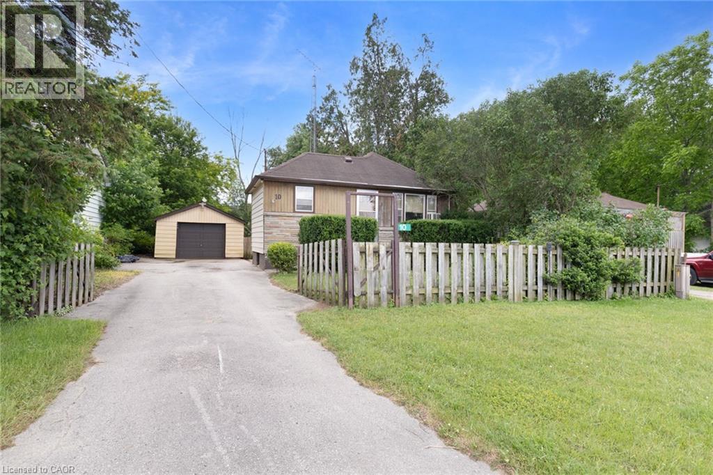10 SIMCOE Street, Delhi, Ontario