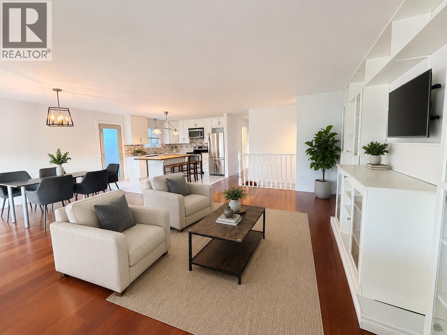 1944 PRAIRIE AVENUE, Port Coquitlam, British Columbia