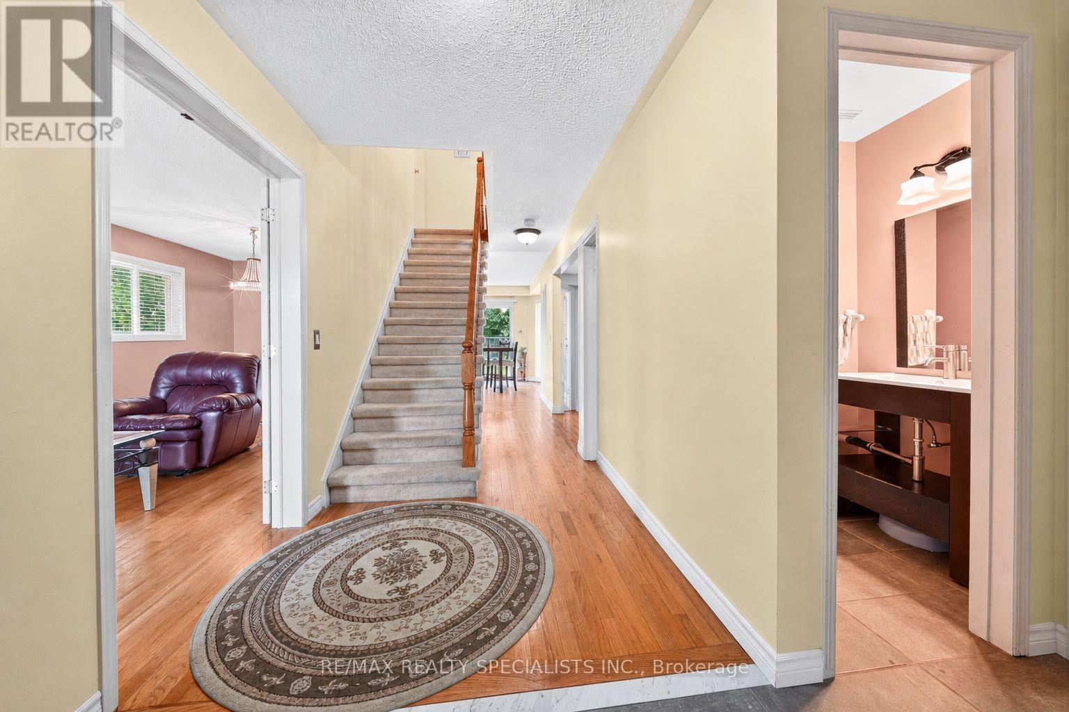 3 Nuffield Street, Brampton, Ontario L6S 4X2 - Photo 5 - W13538532