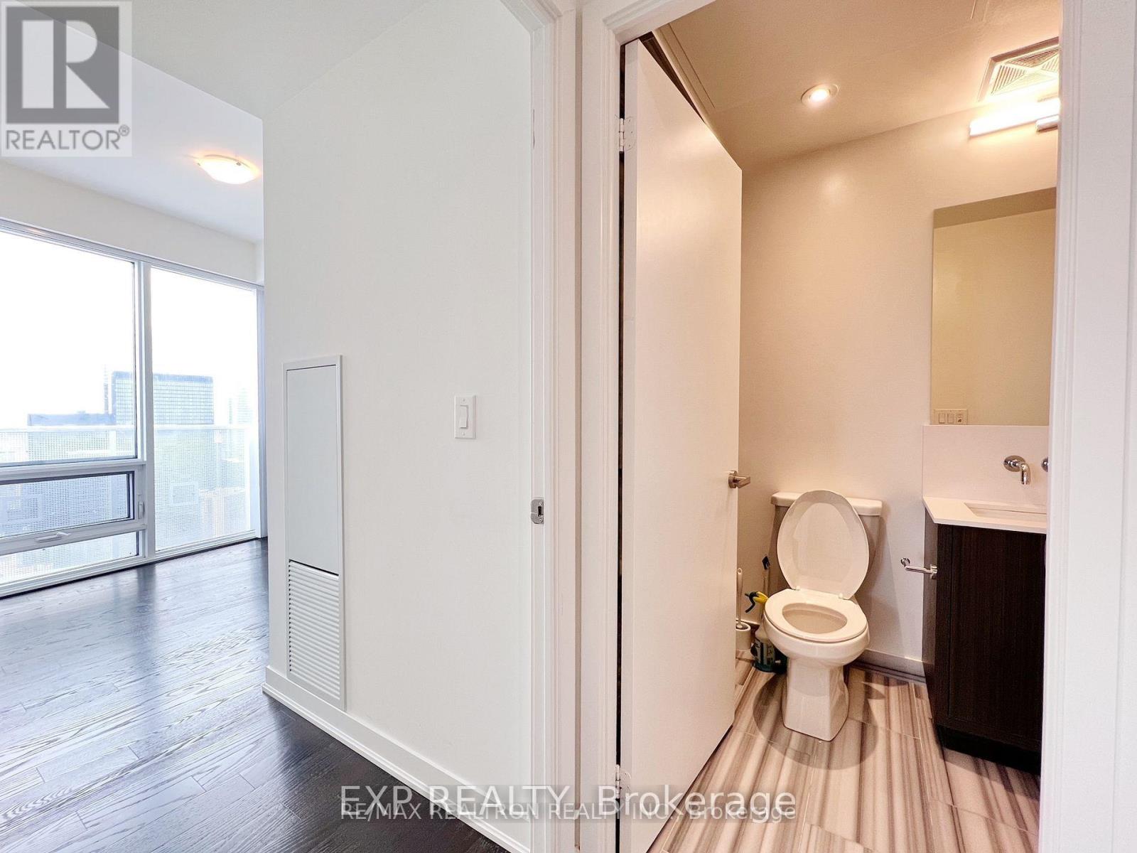 6302 - 100 Harbour Street, Toronto, Ontario  M5J 0B5 - Photo 5 - C13475060