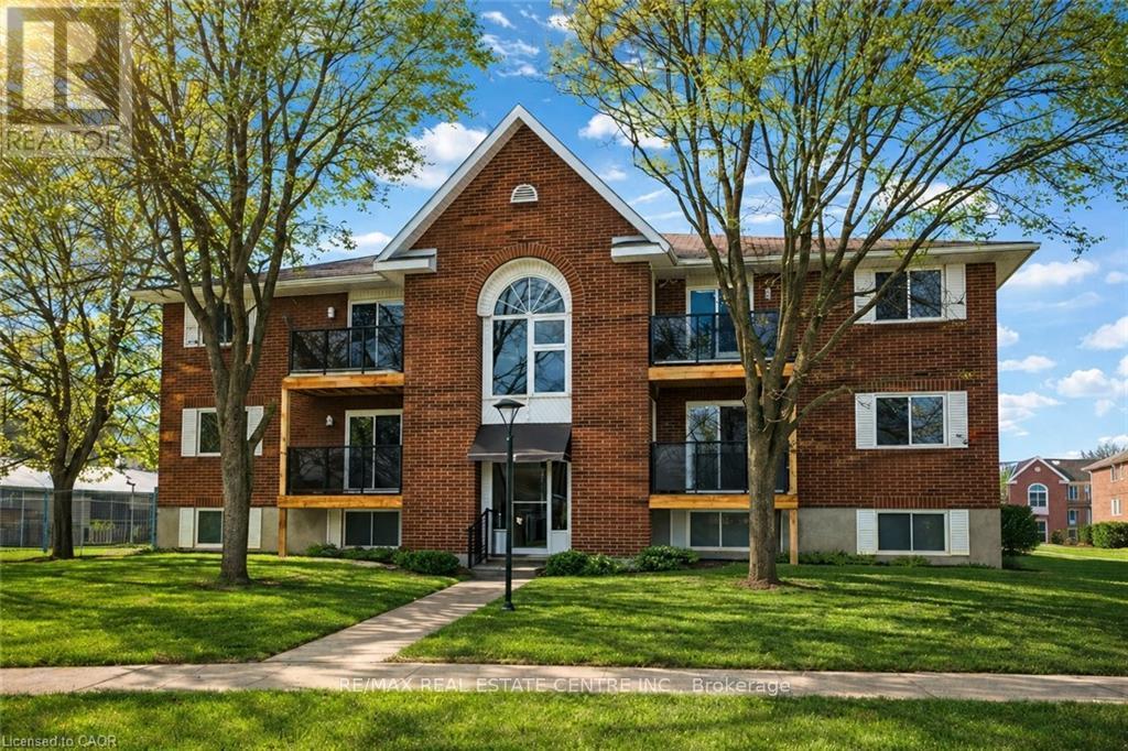 106 - 565 GREENFIELD AVENUE, Kitchener, Ontario