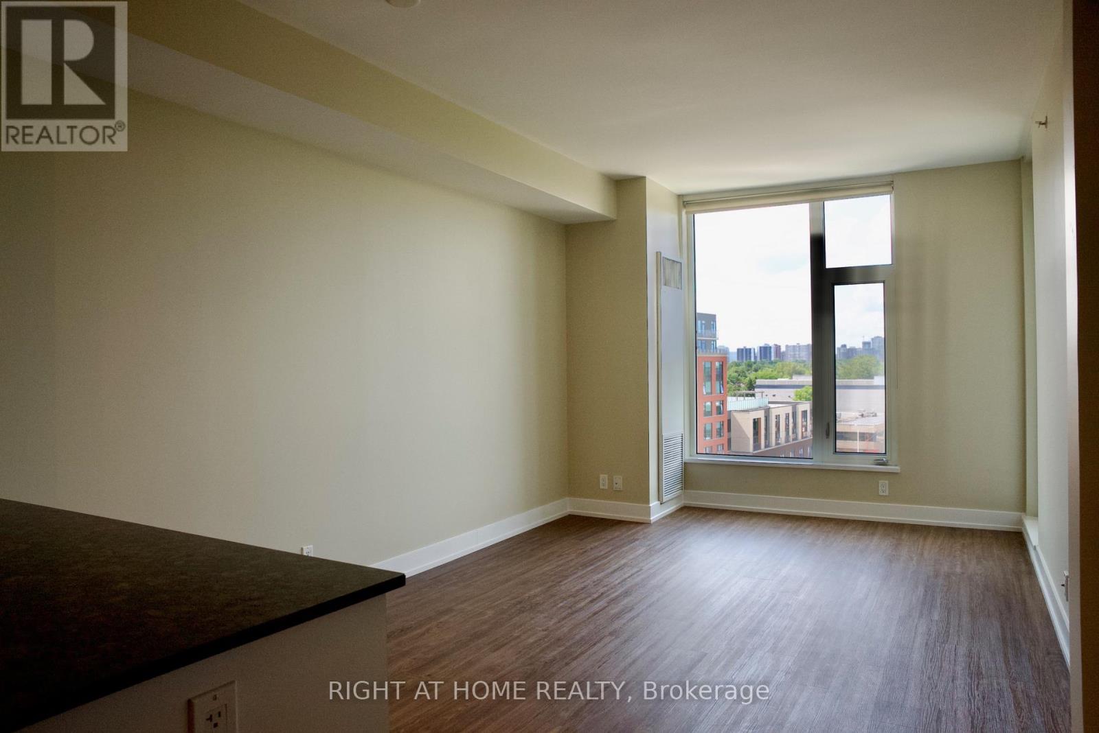 708 - 118 Holmwood Avenue, Ottawa, Ontario  K1S 5J5 - Photo 5 - X13465728