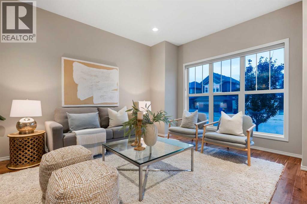 115 Evansborough Crescent NW, Calgary, Alberta  T3P 0M3 - Photo 3 - A2312666