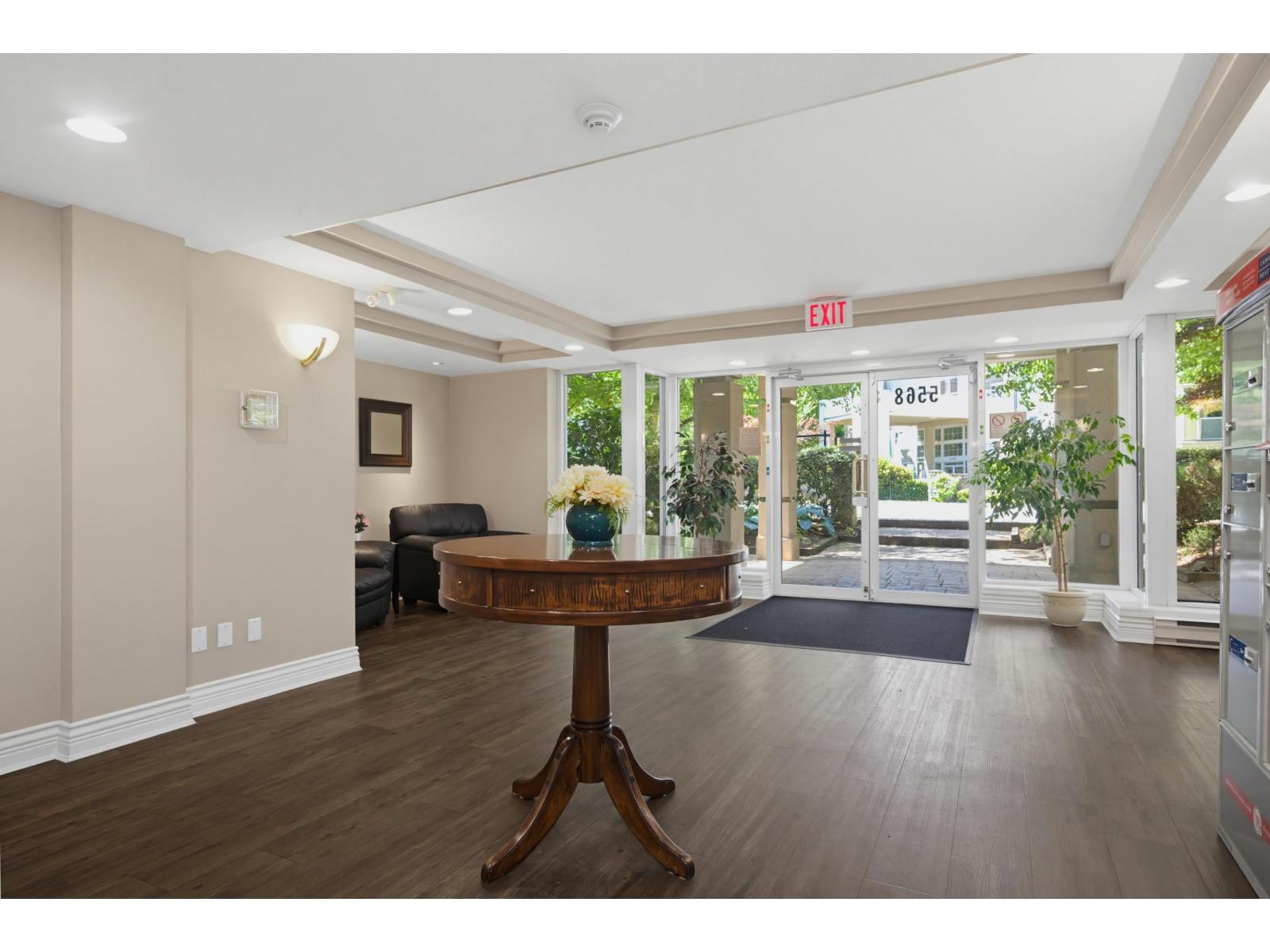205 5568 201a Street, Langley, British Columbia  V3A 8K5 - Photo 3 - R3142804