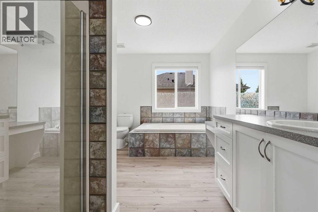 92 Prestwick Heath SE, Calgary, Alberta  T2Z 4E4 - Photo 31 - A2324373
