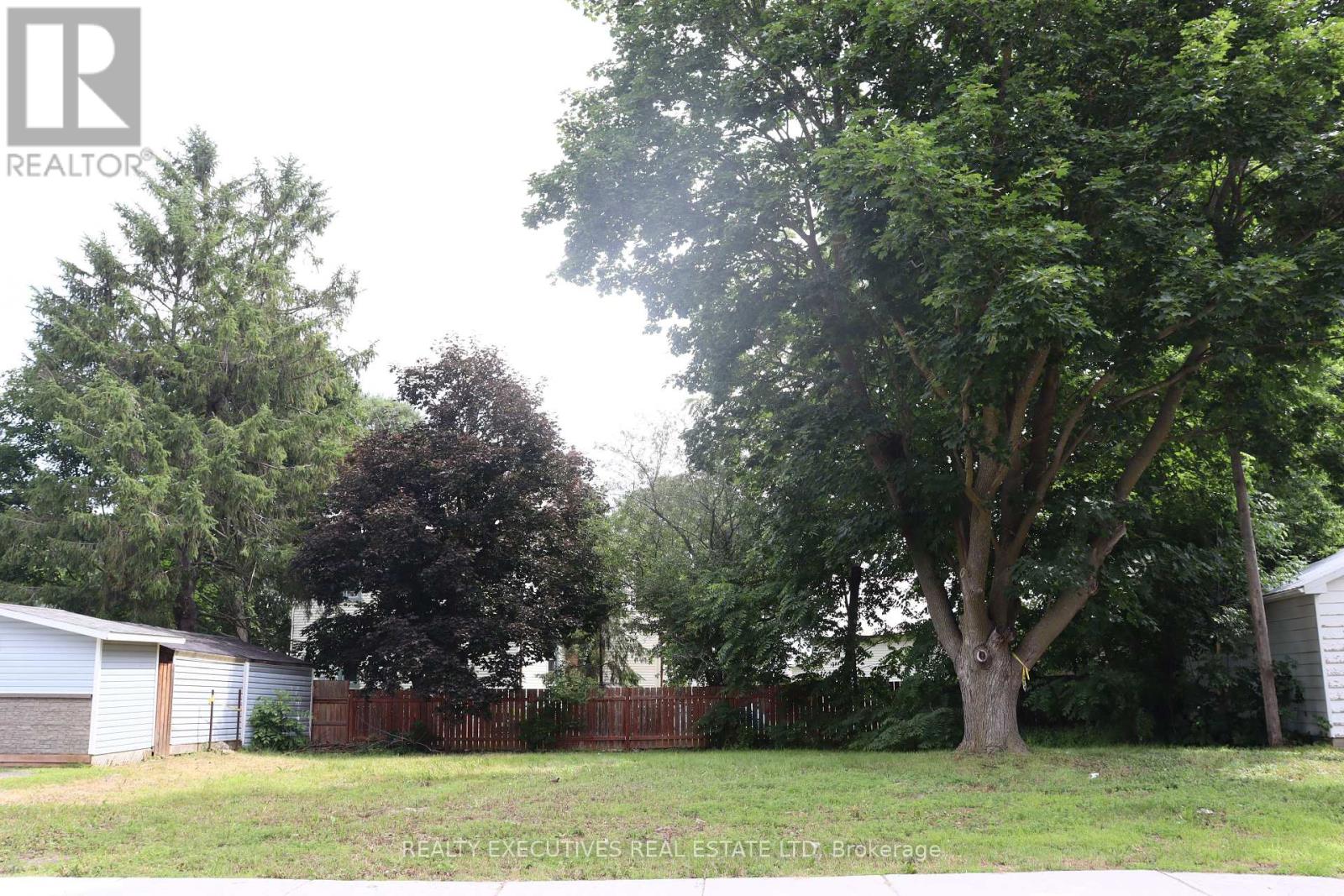 29 College Street, North Dundas, Ontario K0C 1H0 - Photo 2 - X13540304