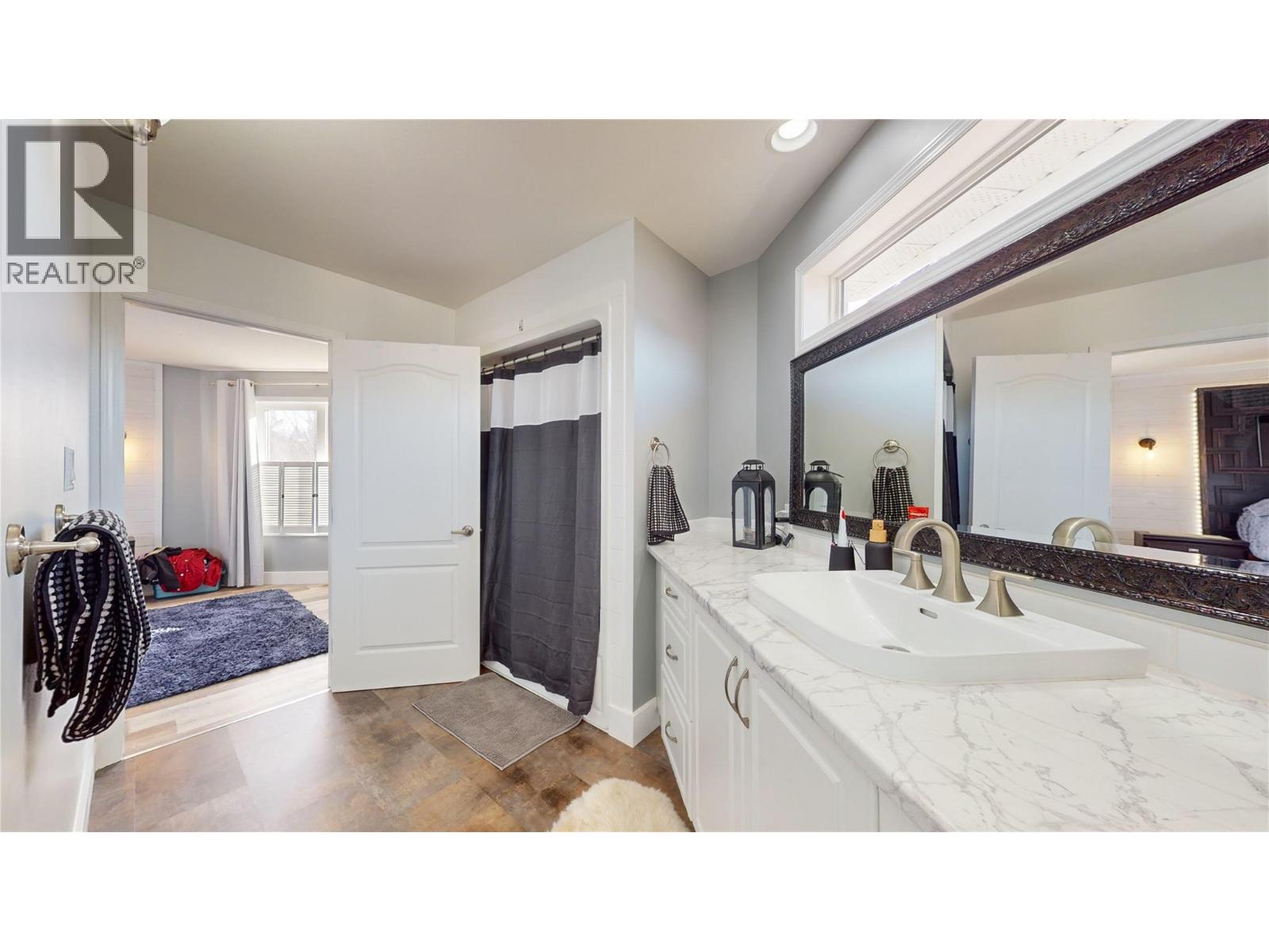2324 1st Street S, Cranbrook, British Columbia  V1C 4N8 - Photo 11 - 10393955