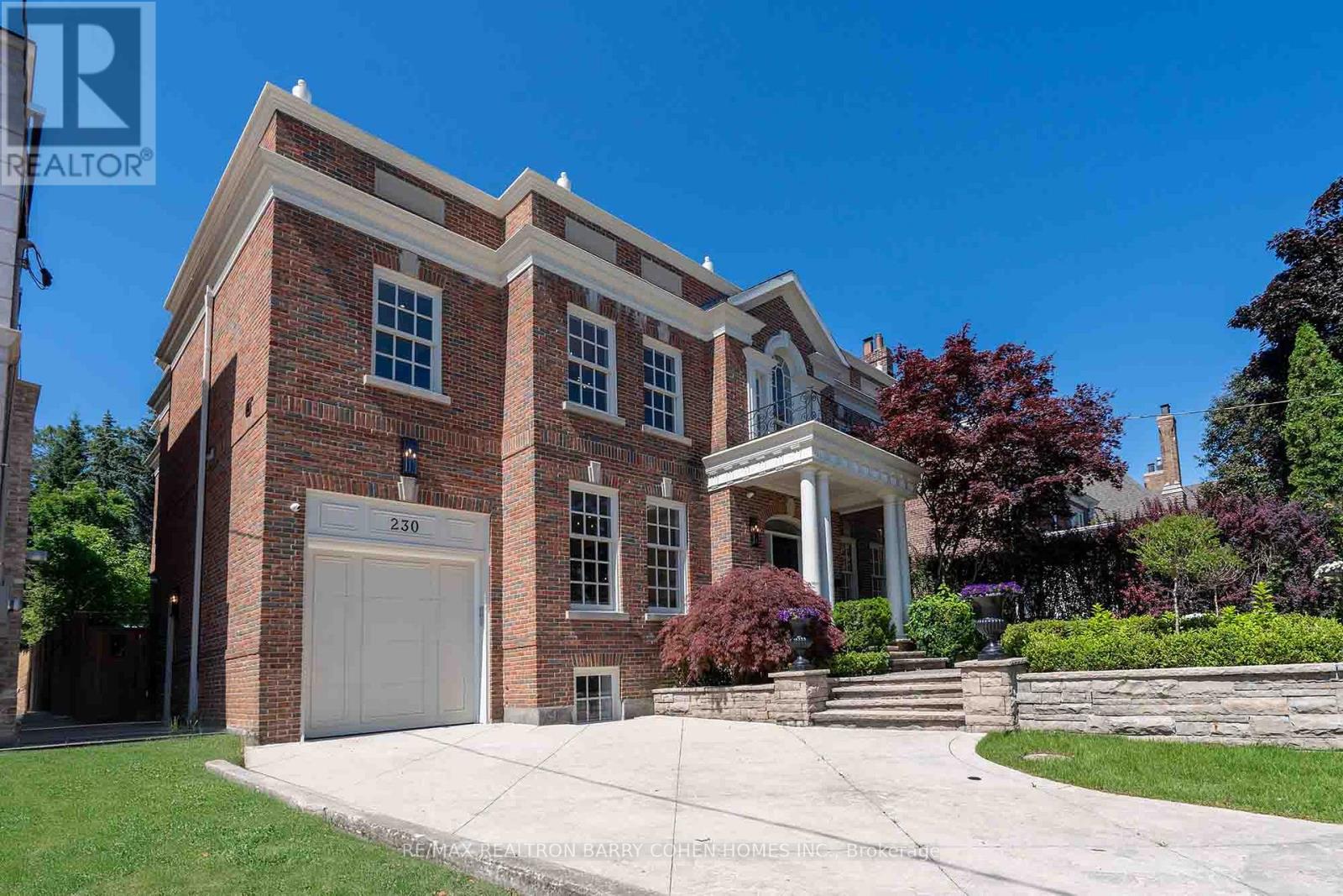 230 Dunvegan Road, Toronto, Ontario  M5P 2P2 - Photo 2 - C13540462