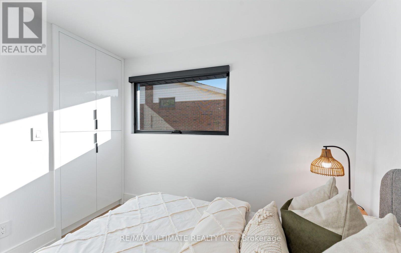 46 Wicklow Drive, Toronto, Ontario  M1T 1R5 - Photo 29 - E13540320