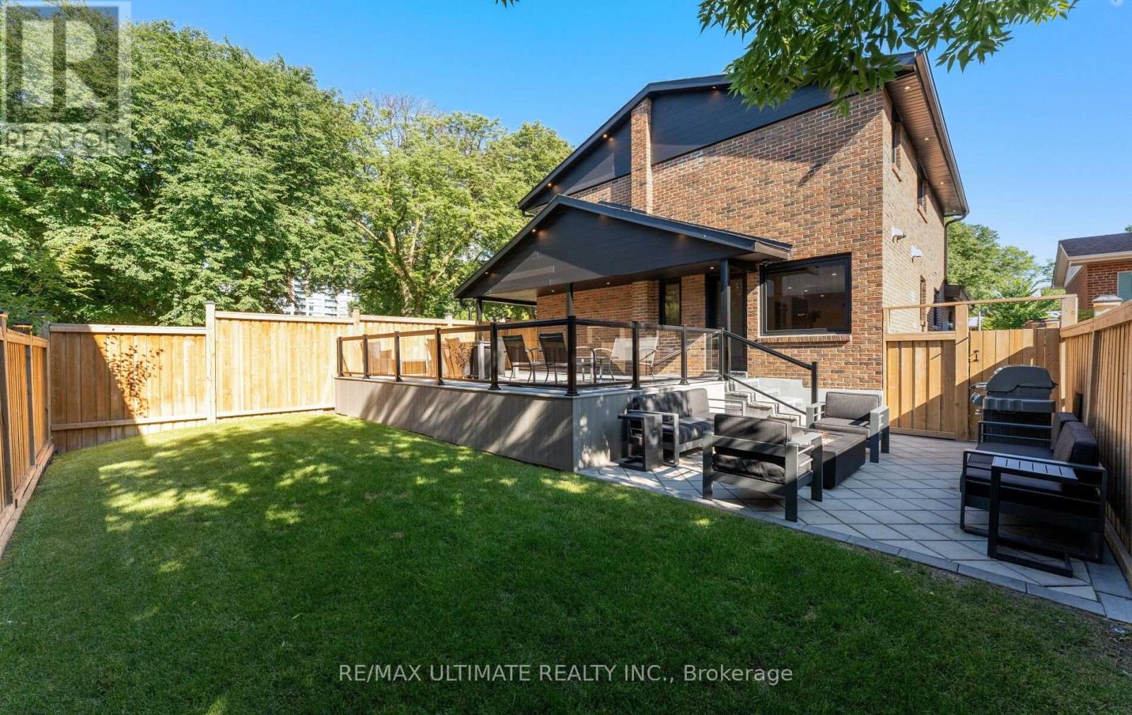 46 Wicklow Drive, Toronto, Ontario  M1T 1R5 - Photo 50 - E13540320