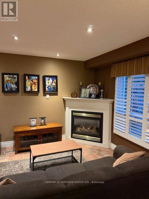 3 Primrose Path Crescent, Markham, Ontario  L3S 4B1 - Photo 6 - N13540458