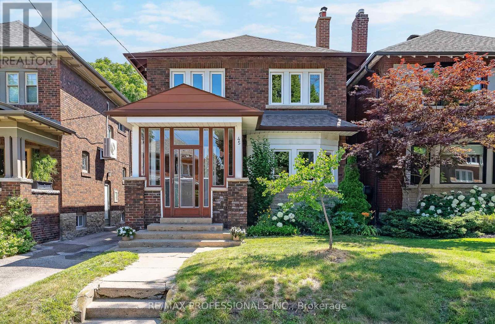 45 GLENDONWYNNE ROAD, Toronto, Ontario