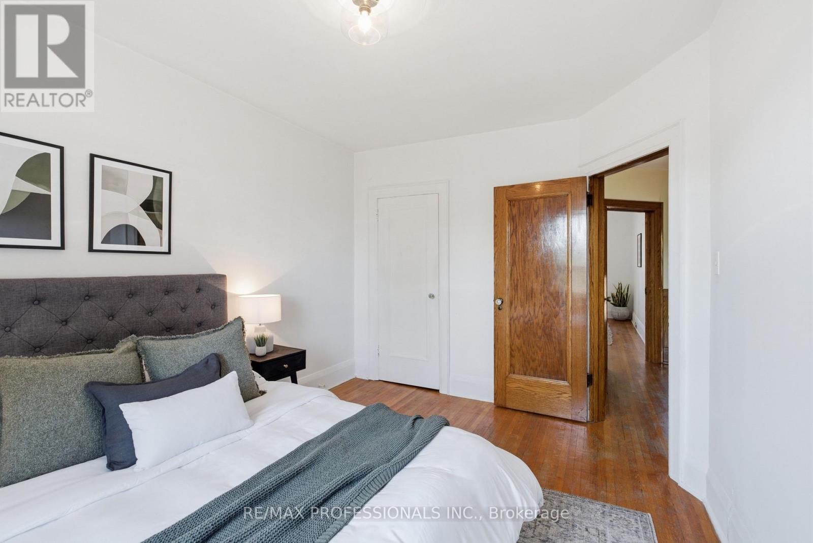 45 Glendonwynne Road, Toronto, Ontario  M6P 3E5 - Photo 29 - W13540276