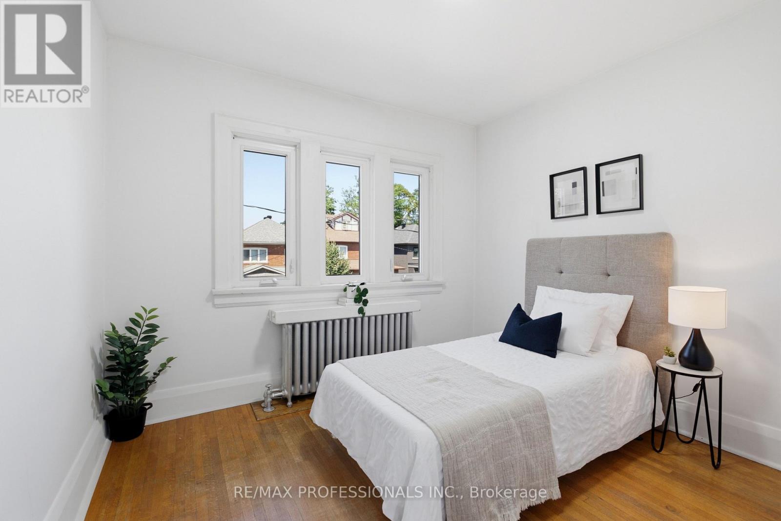 45 Glendonwynne Road, Toronto, Ontario  M6P 3E5 - Photo 30 - W13540276