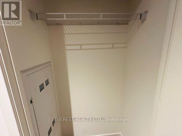 6512 - 448 Burnhamthorpe Road W, Mississauga, Ontario  L4W 2A6 - Photo 35 - W13540310