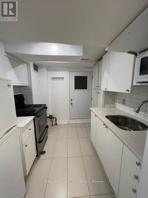 Lower - 3576 Ash Row, Mississauga, Ontario  L5L 1K4 - Photo 7 - W13540432