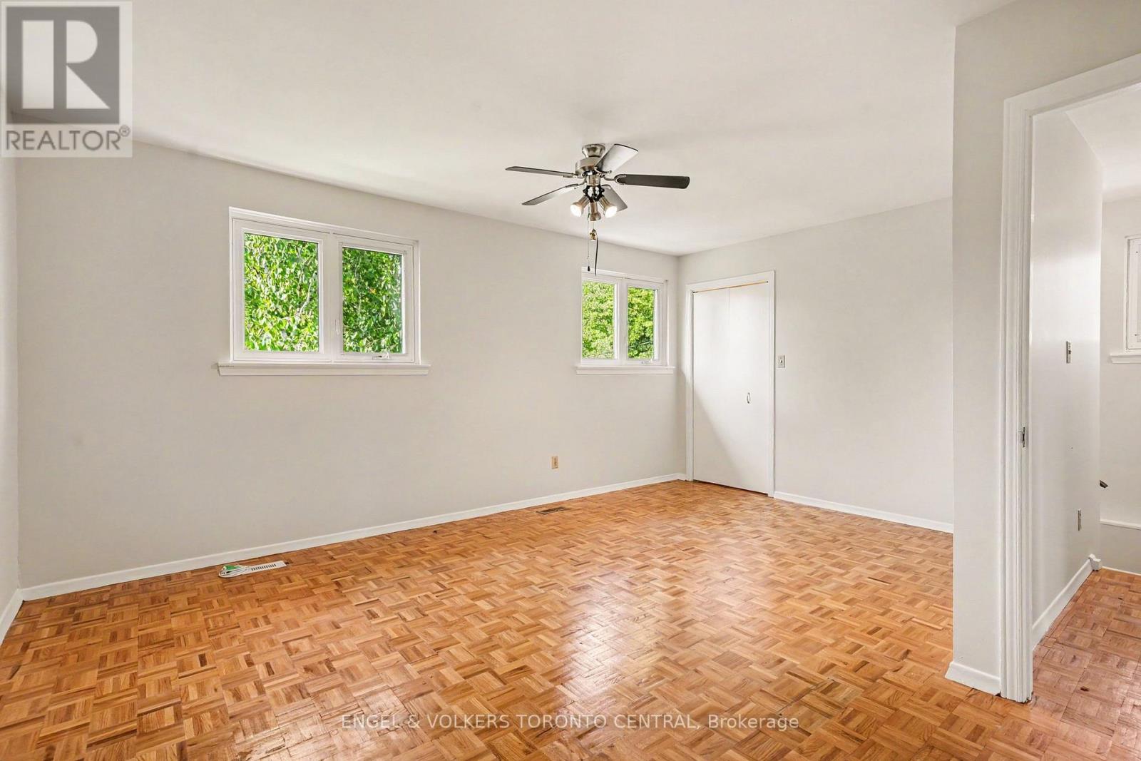 45 Edilou Drive, Toronto, Ontario  M8W 4B4 - Photo 16 - W13540440