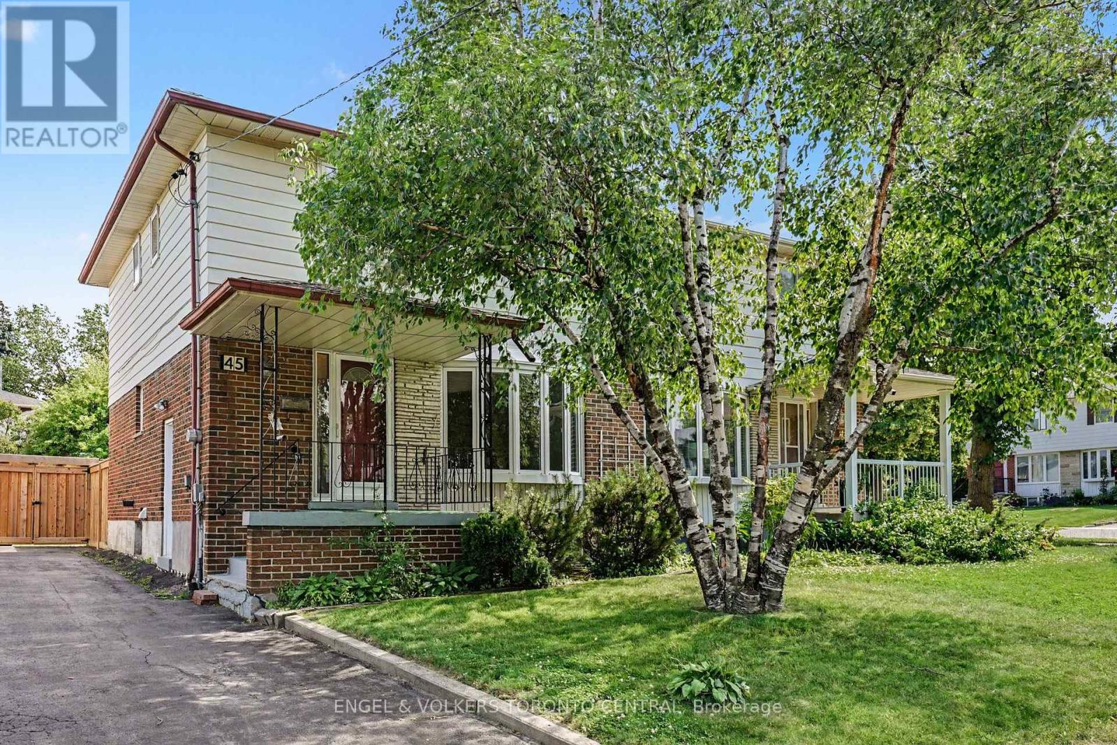 45 Edilou Drive, Toronto, Ontario  M8W 4B4 - Photo 2 - W13540440