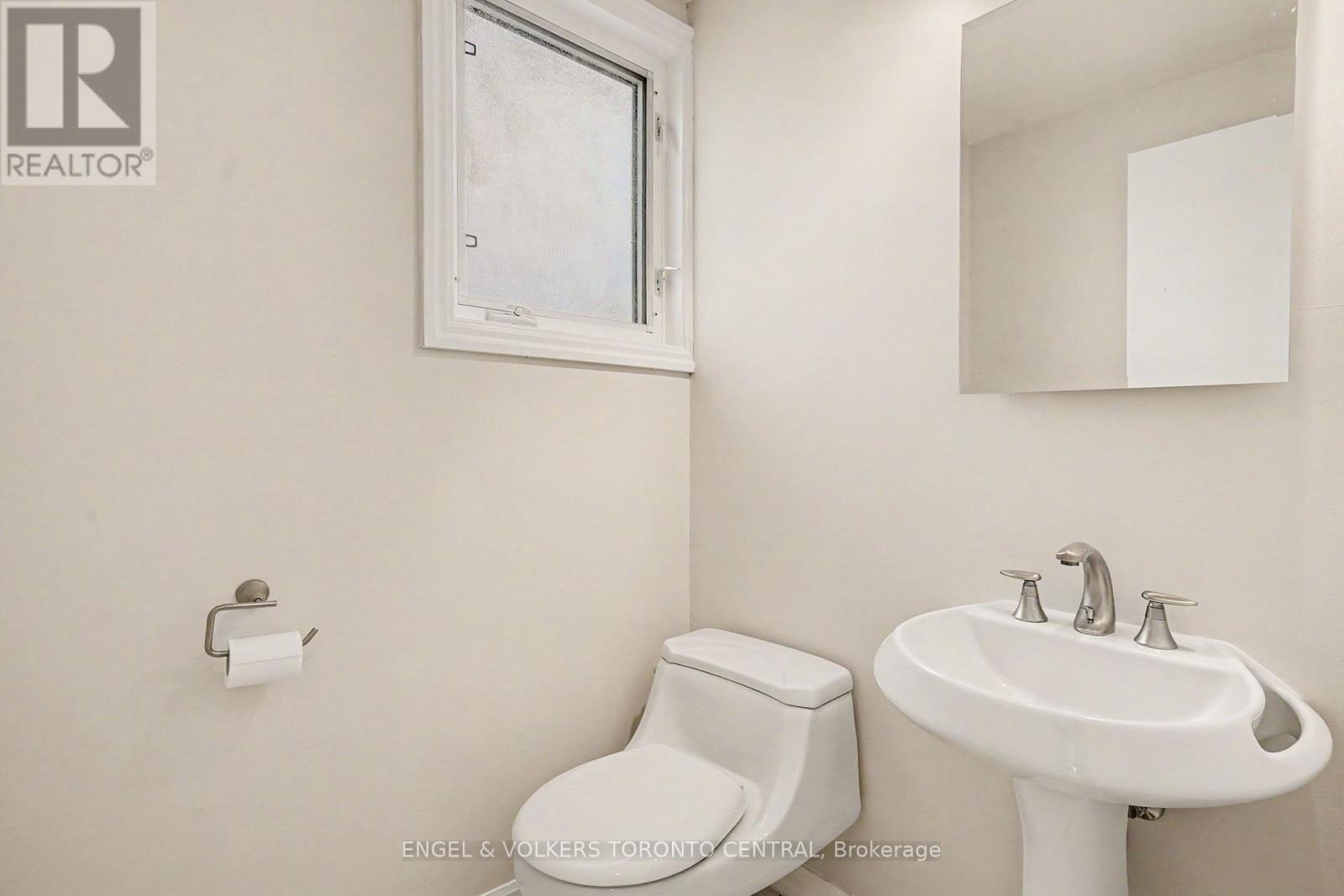 45 Edilou Drive, Toronto, Ontario  M8W 4B4 - Photo 22 - W13540440